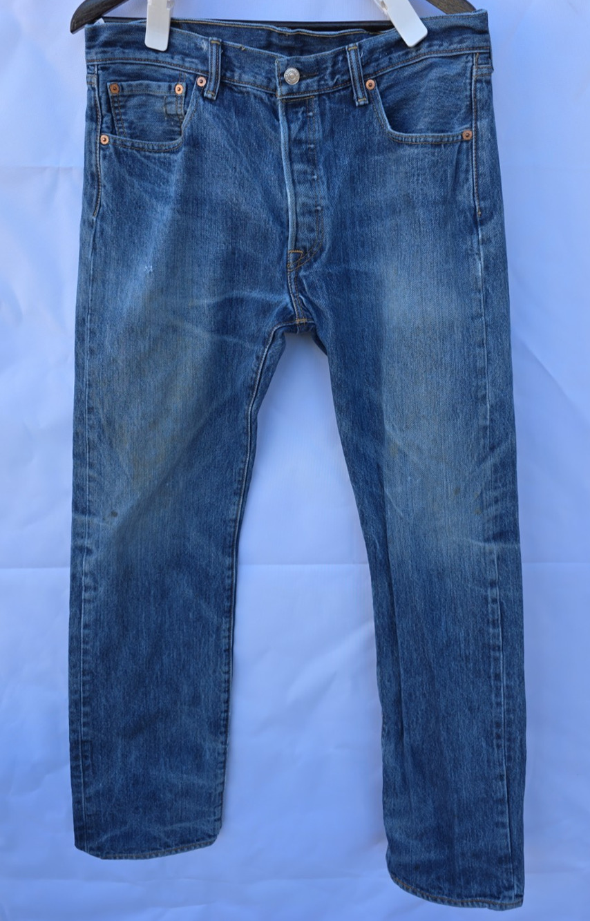 Levi’s 501 Original Fit Mens 34x34 Button Fly 100% Cotton Dark Wash 00501-0115